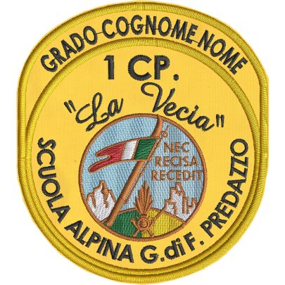 Patch ricamato SCUOLA ALPINA G.di F. La Vecia personalizzabile con Grado, Nome, Cognome su base gialla cm. 11 x 10