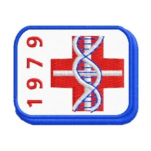 Patch ricamato rettang.cm. 3 x 4 ( Simbolo DNA croce rossa) cod. 20170525_A