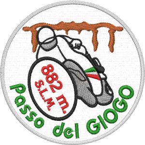 Patch Ricamato passo del Giogo su base bianca diam. mm. 80 cod.20220419_A