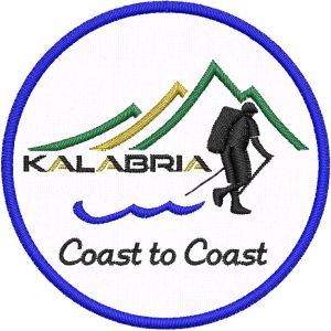 Patch Ricamato cammino Calabria Coast to Coast diam. cm.7,5 su base bianca.