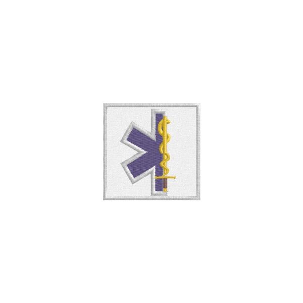Patch ricamato mezza croce  su f.do bianco Lato 5 Cod.20120509_D