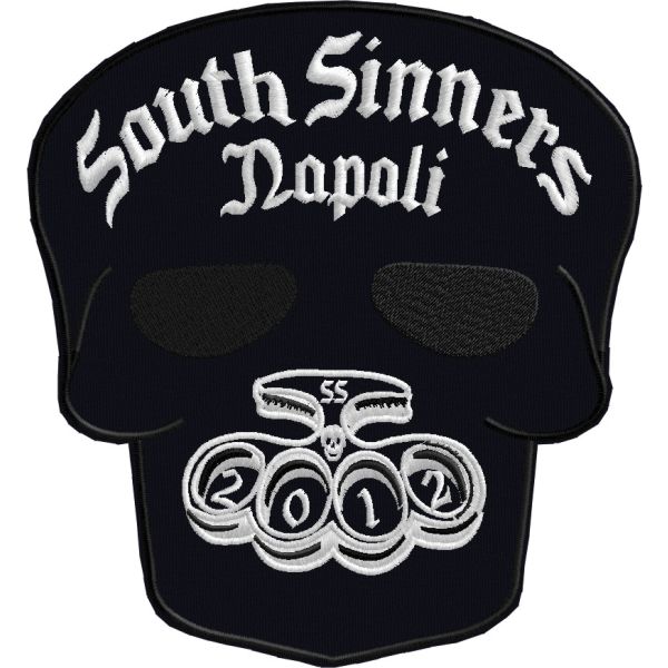 Patch South Sinners ,su forma teschio2 ricamato Cod.20130618_G