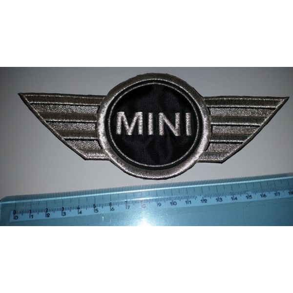 Logo MINI ricamato su base cm. 20 cod.20140718_A
