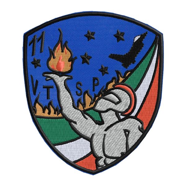 Scudetto cavaliere con fiamma su fondo blu