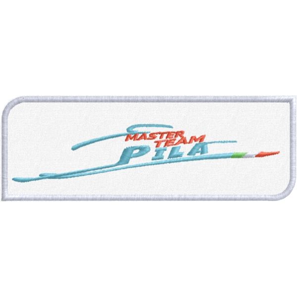 Patch ricamata Cm.10 x 3,5 Logo (PILA MASTER TEAM)su base bianca Cod.20170617_A