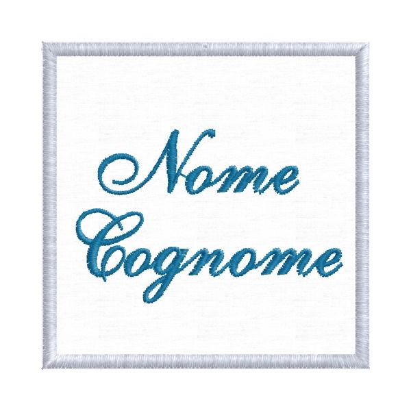 Patch ricamato con nome a piacere su base di tessuto bianco nome cognome