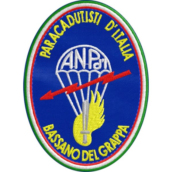Scudetto ricamato PARACADUTISTI Bassano del Grappa su fondo blu royal  Cod. 20191001_A