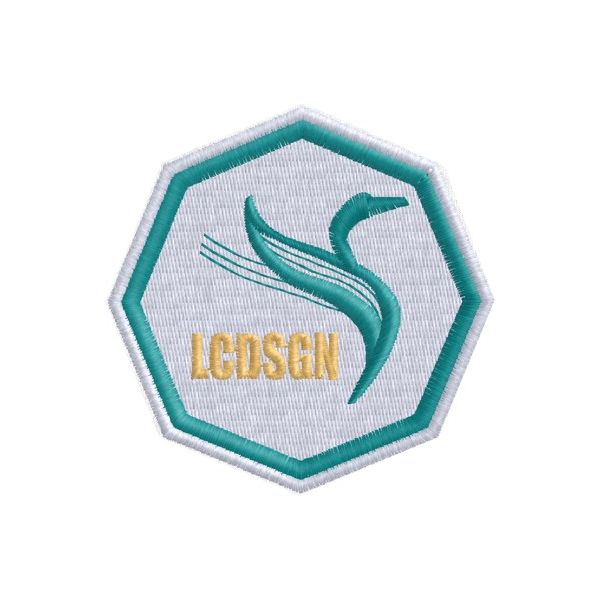 Patch ricamato logo OTTAGONALE LCDSGN mm. 65 per 65 di altezza SU BASE BIANCA