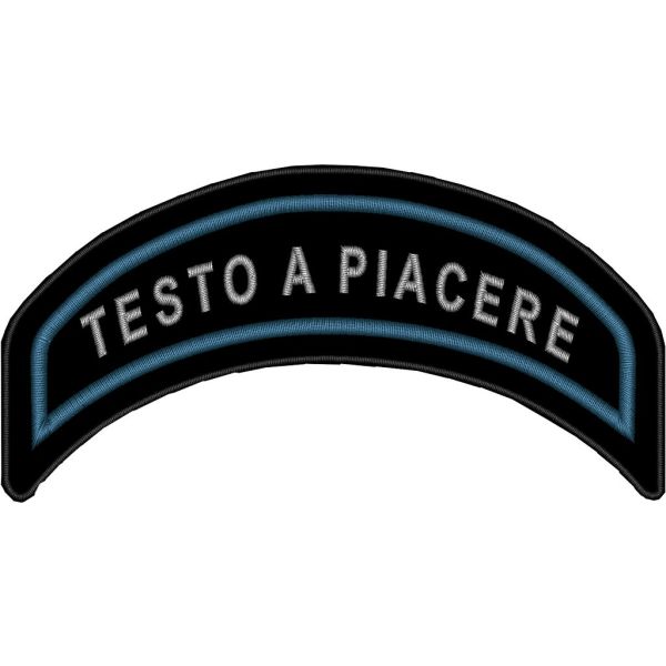 Patch nominativo curvato in basso e ricamato con il proprio nome o incarico su base nera Cod.20211012_A