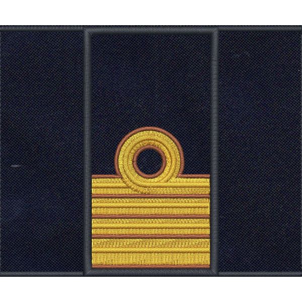 Tubolare ricamato "MARINA MERCANTILE" confezionato finito con dimens. 90 X 48 mm. Cod. 202111M05