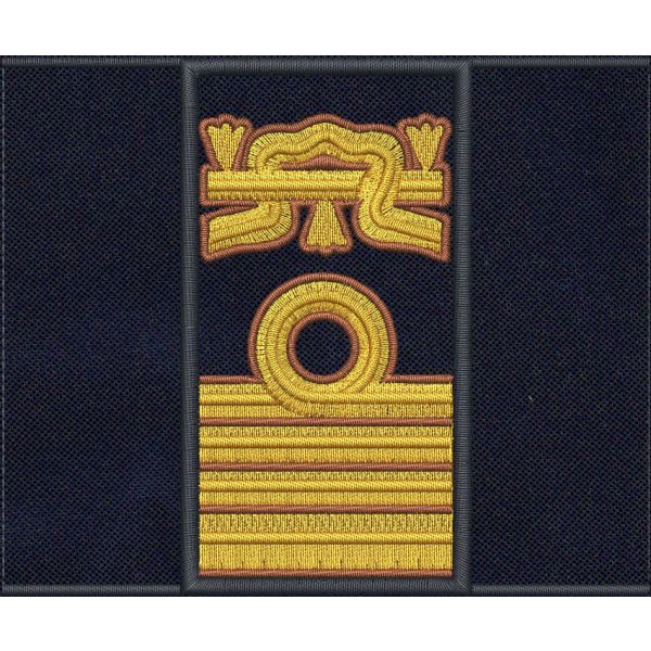 Tubolare ricamato "MARINA MERCANTILE" confezionato finito con dimens. 90 X 48 mm. Cod. 202111M07