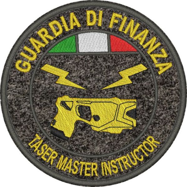 Patch ricamato TASER MASTER INSTRUCTOR Guardia di finanza diametro 80 mm. ricamato con tricolore su base tessuto GRIGIO Cod.20220138_A