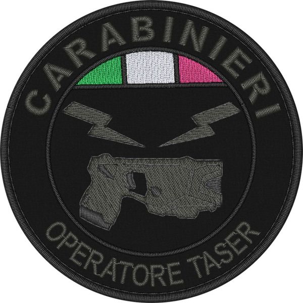OPERATORE TASER CARABINIERI ,diametro 80 mm. ricamato a bassa visibilita con tricolore su base tessuto NERO 