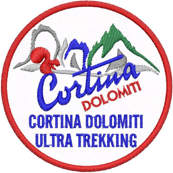 Patch Ricamato rettangolo FISCHER cm. 10 di base per 2 di altezza su fondo giallo 