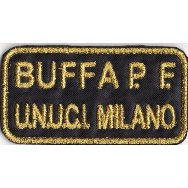 Patch ricamata identificativa su due righe cm. 9 x 4,5 su base blu navy e filo GIALLO POLIESTERE