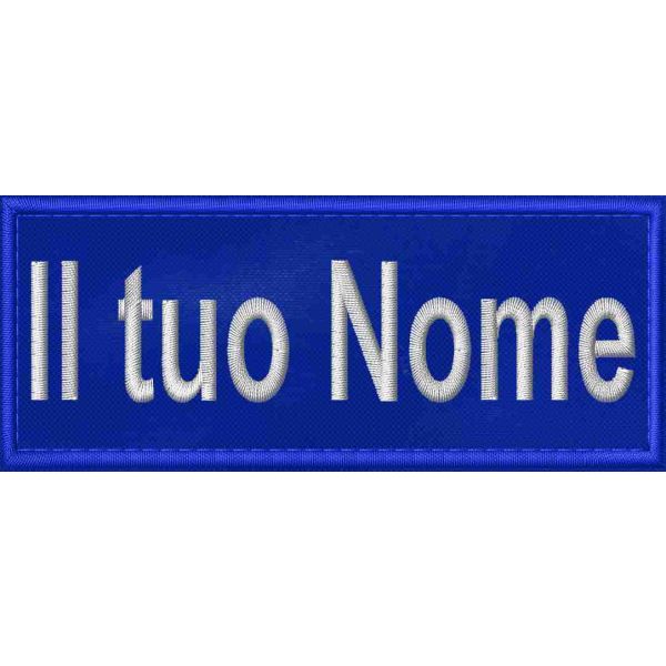 Patch ricamata identificativa con testo a piacere cm. 11 x 4,5 su base blu navy  Cod.20221213_A