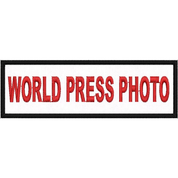Patch ricamato WORLD PRESS PHOTO o con un testo a piacere  - Mis. 3x9 