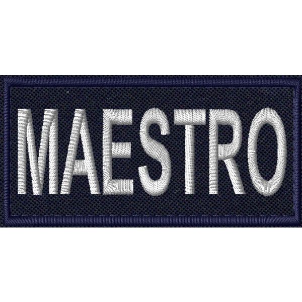 Patch ricamata con scritta a piacere e su base blu 