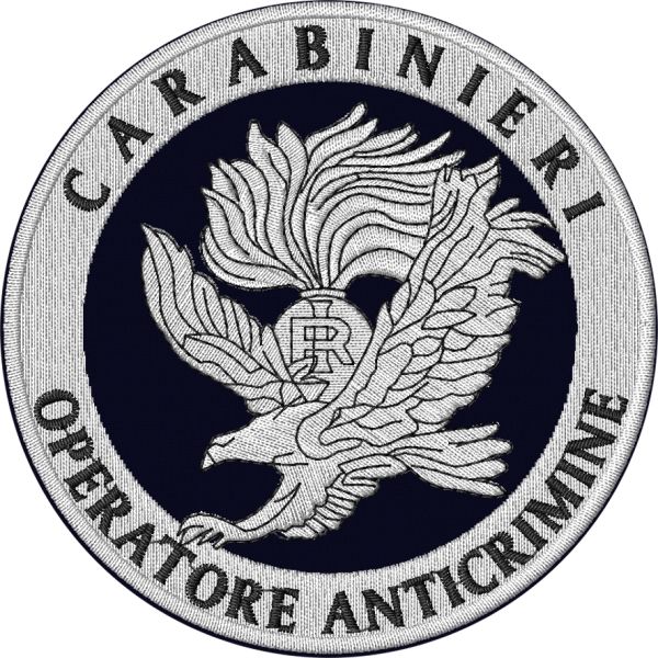 Prova reale ricamata su base nera OPERATORE ANTICRIMINE CARABINIERI diam.  m. 9