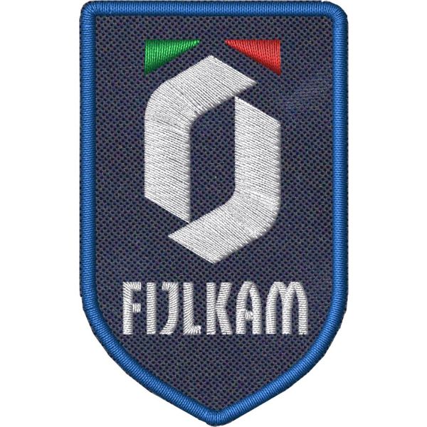 Scudetto ricamato con tricolore FIJLKAM mm. 75 X 60 su base blu