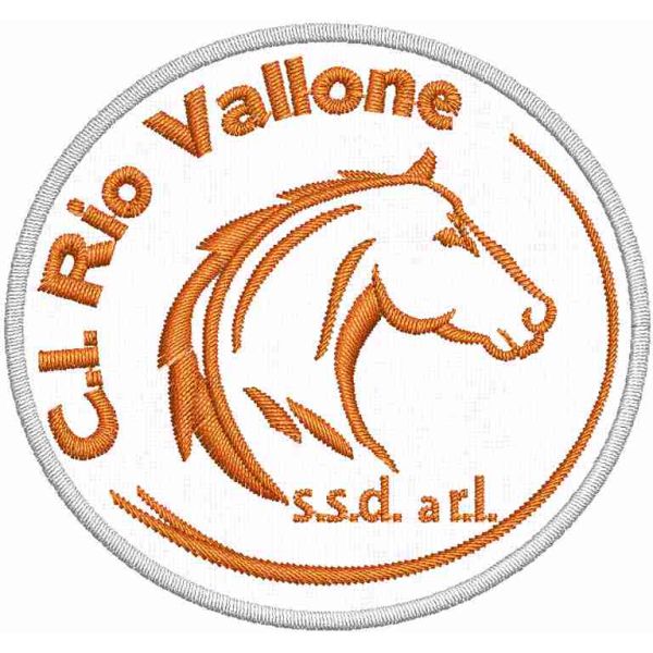 Patch ricamato Centro Equitazione Rio Vallone su base bianca