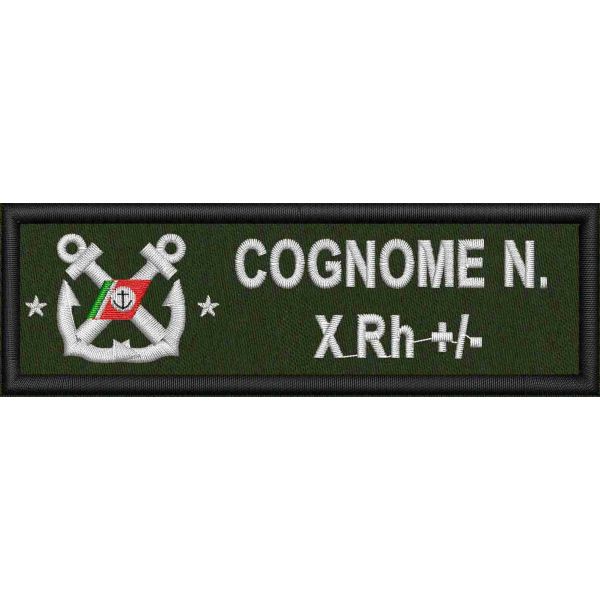 Patch ricamato con il tuo Cognome, N. e Gruppo sanguigno su fondo di tessuto  Blu Navy 