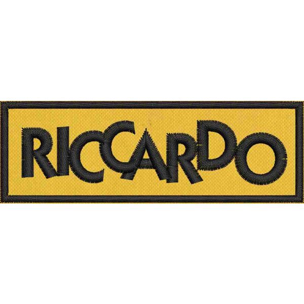 Patch ricamato  con NOME RICCARDO A CARATTERI SFALSATI  su base gialla