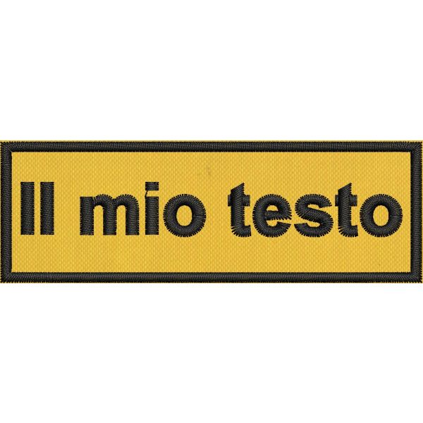 Patch ricamato  con il testo (Riccardo) su base gialla con misure cm 9 x 3 