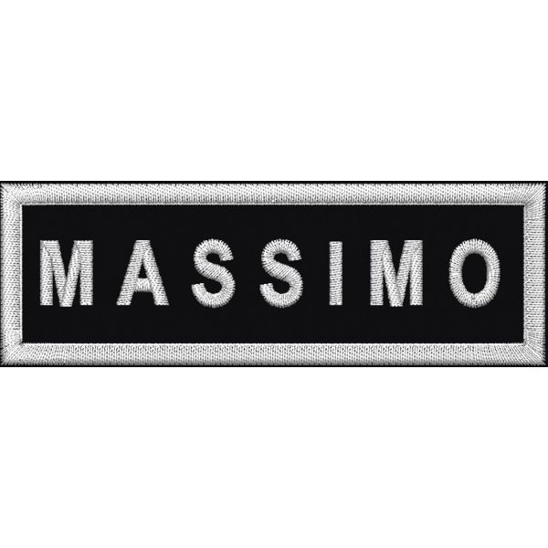 Patch nominaitvo (FAUSTO) su base rossa con nome in bianco e misure cm 9 x 3