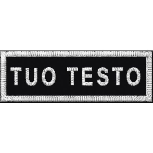 Patch nominaitvo (FAUSTO) su base rossa con nome in bianco e misure cm 9 x 3